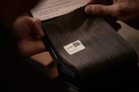 Duan Tailor - 布料諮詢與選擇