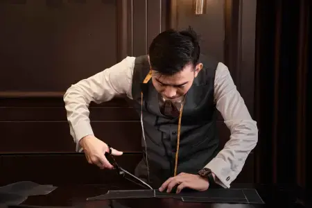Duan Tailor - 設計版型與裁剪布料